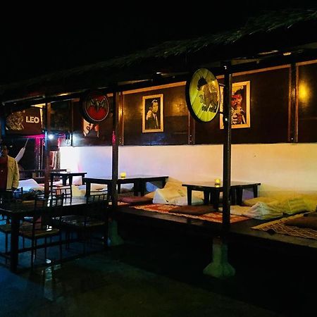 Bamboozle Hostel Хаад Рин Екстериор снимка