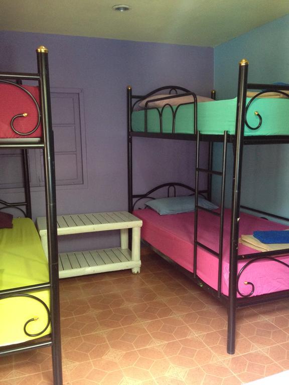 Bamboozle Hostel Хаад Рин Екстериор снимка