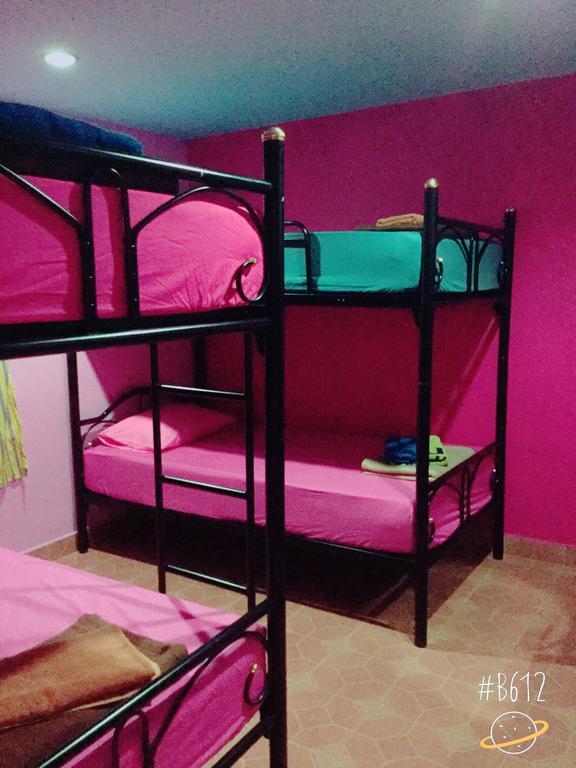 Bamboozle Hostel Хаад Рин Екстериор снимка