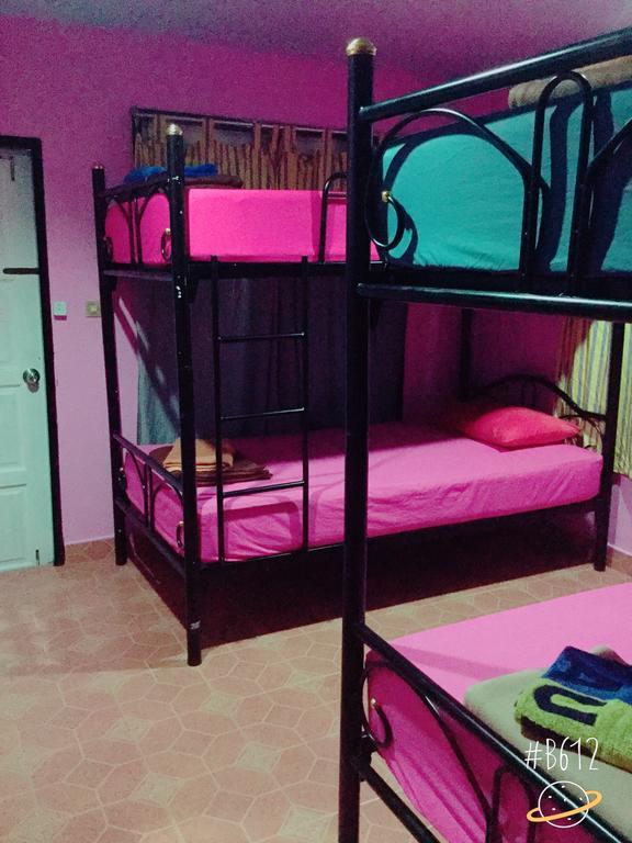 Bamboozle Hostel Хаад Рин Екстериор снимка