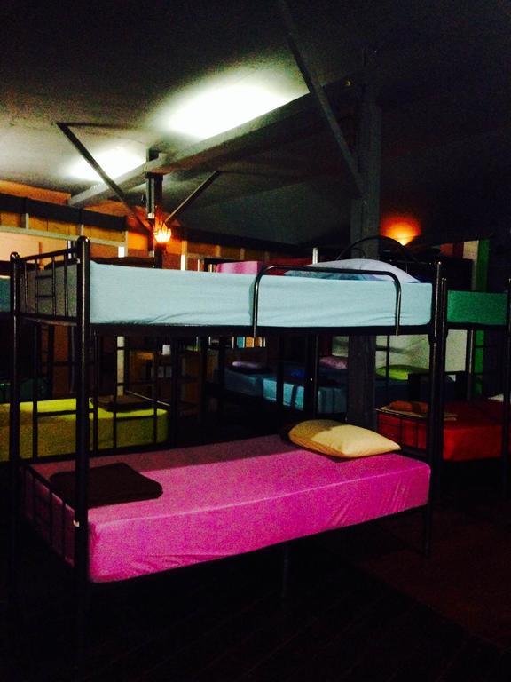 Bamboozle Hostel Хаад Рин Екстериор снимка