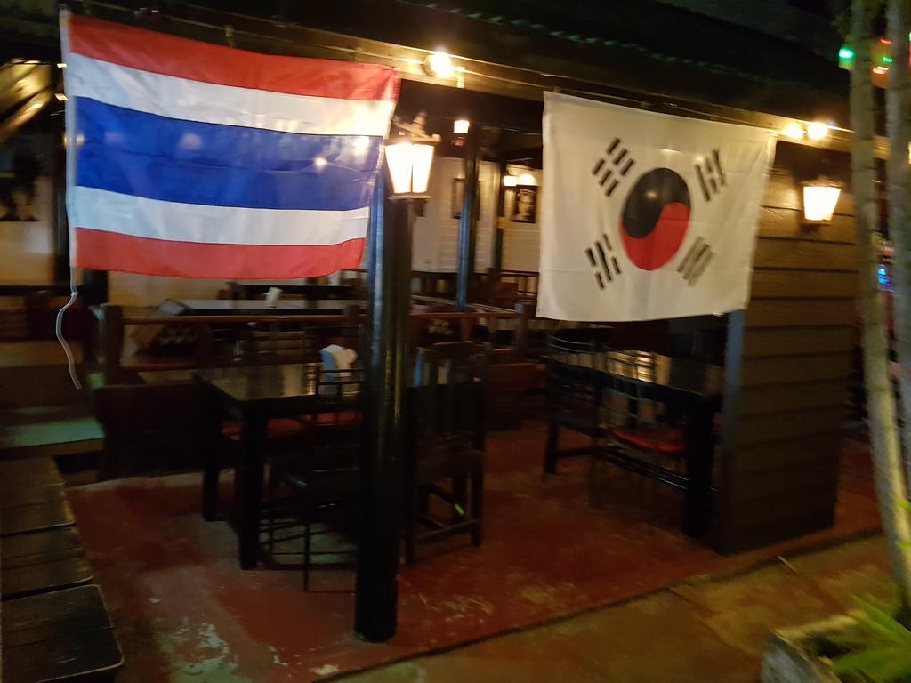 Bamboozle Hostel Хаад Рин Екстериор снимка